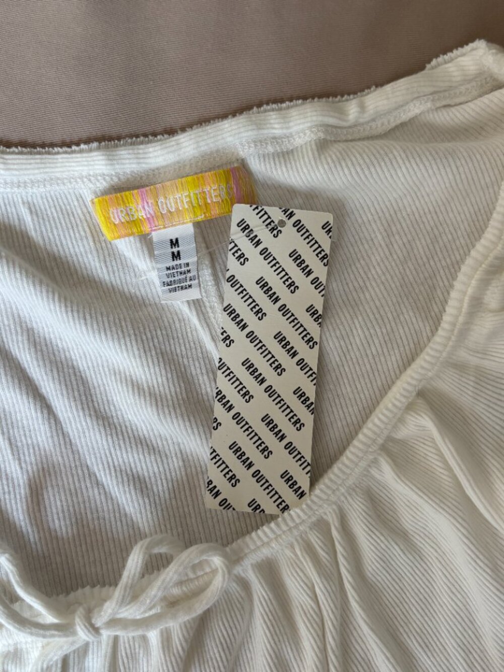 Urban Outfitters White Babydoll Top - M, NWT - Picture 2 of 4